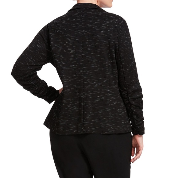 ❗5 For $2️⃣5️⃣ Bundle Sale❗️ Black Ruched Long-Sleeve Jacket - Picture 3 of 3